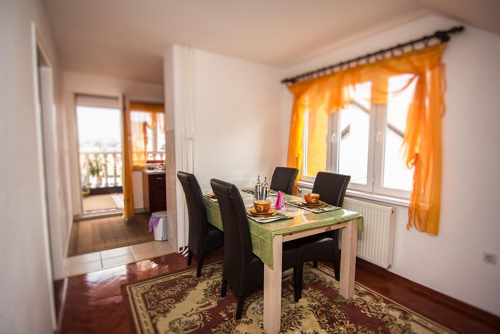 Apartment Red House Visoko Extérieur photo